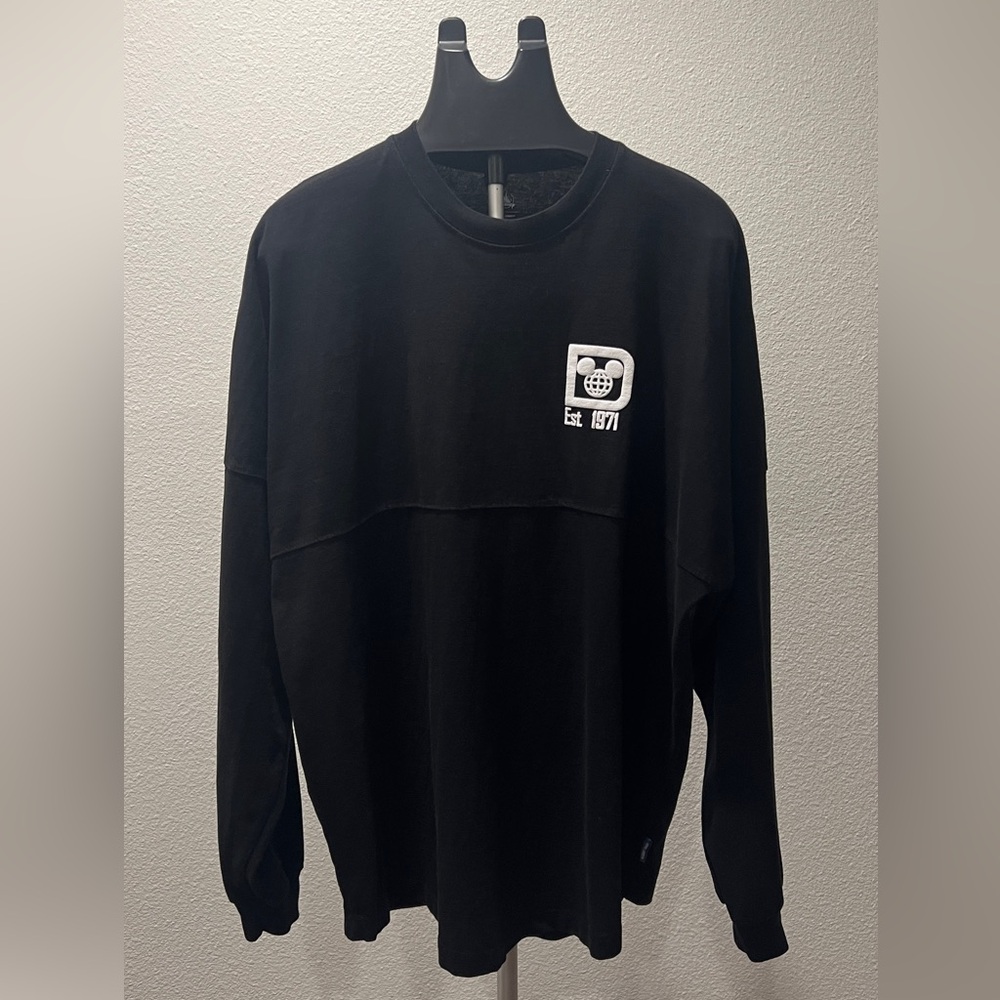 Disney Spirit Jersey Black Long Sleeve Men's Tee with Graphic Size XL